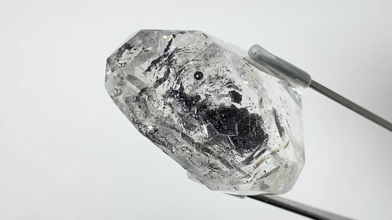 動画】【1点もの】水入りダブルポイントクリスタル ルース 1個 NO.16