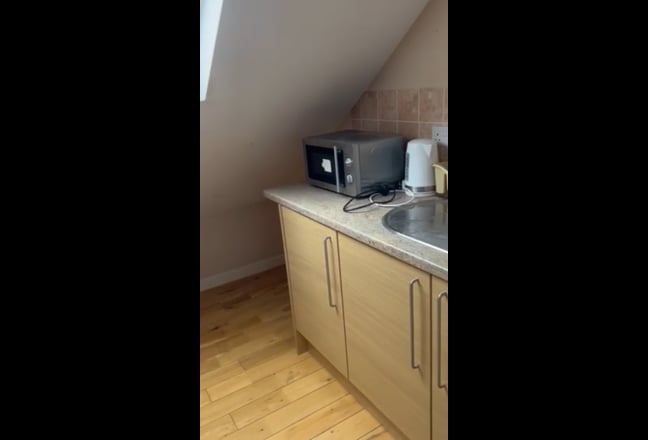 Photo 1: undefined
