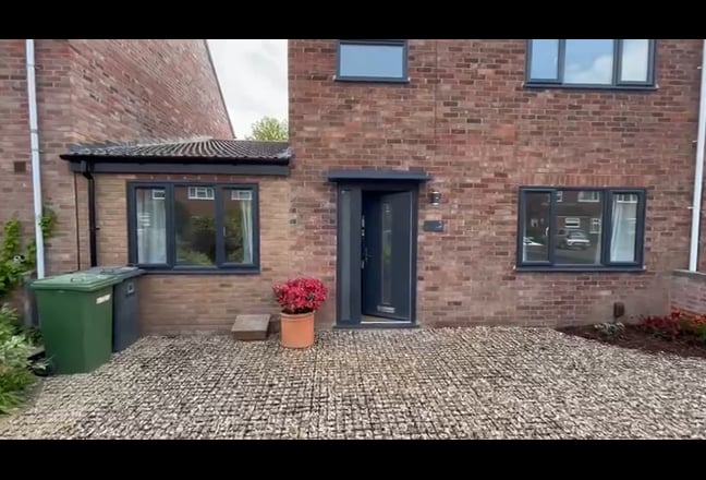 Exceptional house, light, quiet, newly renovated  Main Photo