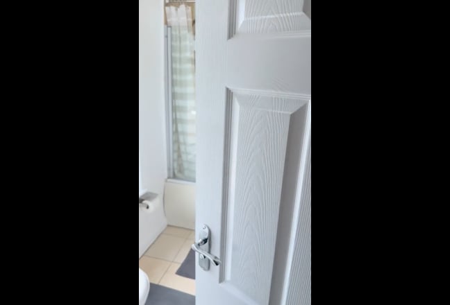 Beautifully Decorated Spacious 4 Bed Apartment  Main Photo