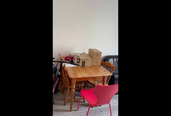 18 Breach Rd, BS3 2BD.  En suite Main Photo