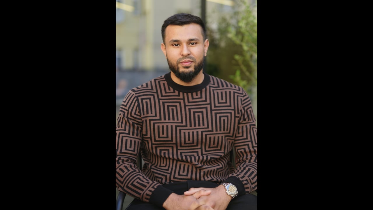 
        
          Hamza Riffat-Haleem
        

        
          –
        

        
          Partner
        
        