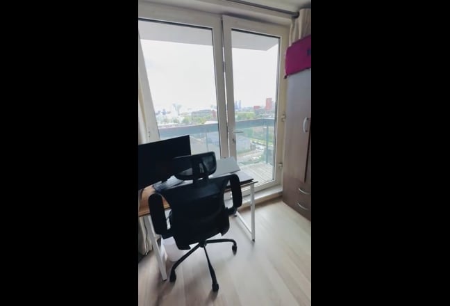 Video 1: Bedroom - Picture 1