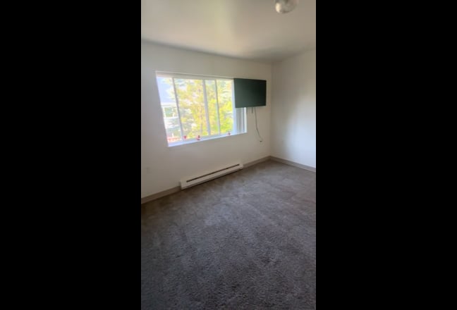Spare bedroom available for rent  Main Photo