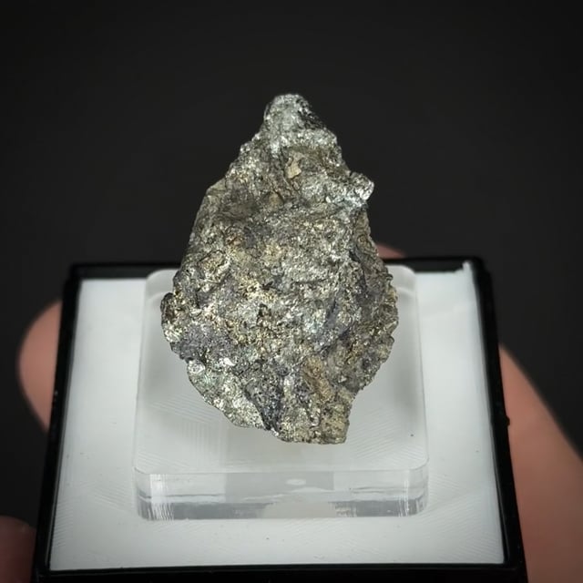 Coloradoite (rare telluride) | Kochbulak Au-Ag-Te deposit, Tashkent ...