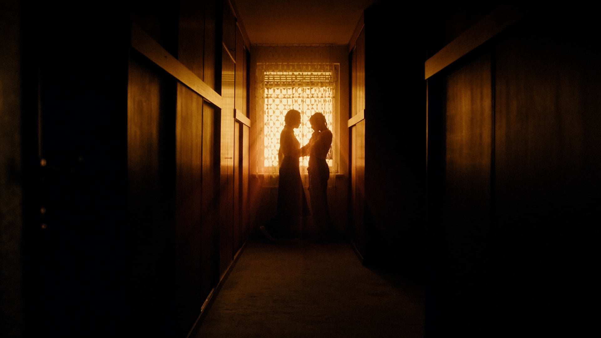 Aygyul - Inside