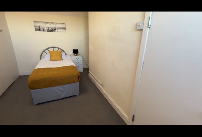 Single Room in Shirebrook 50% off the first month! Main Photo