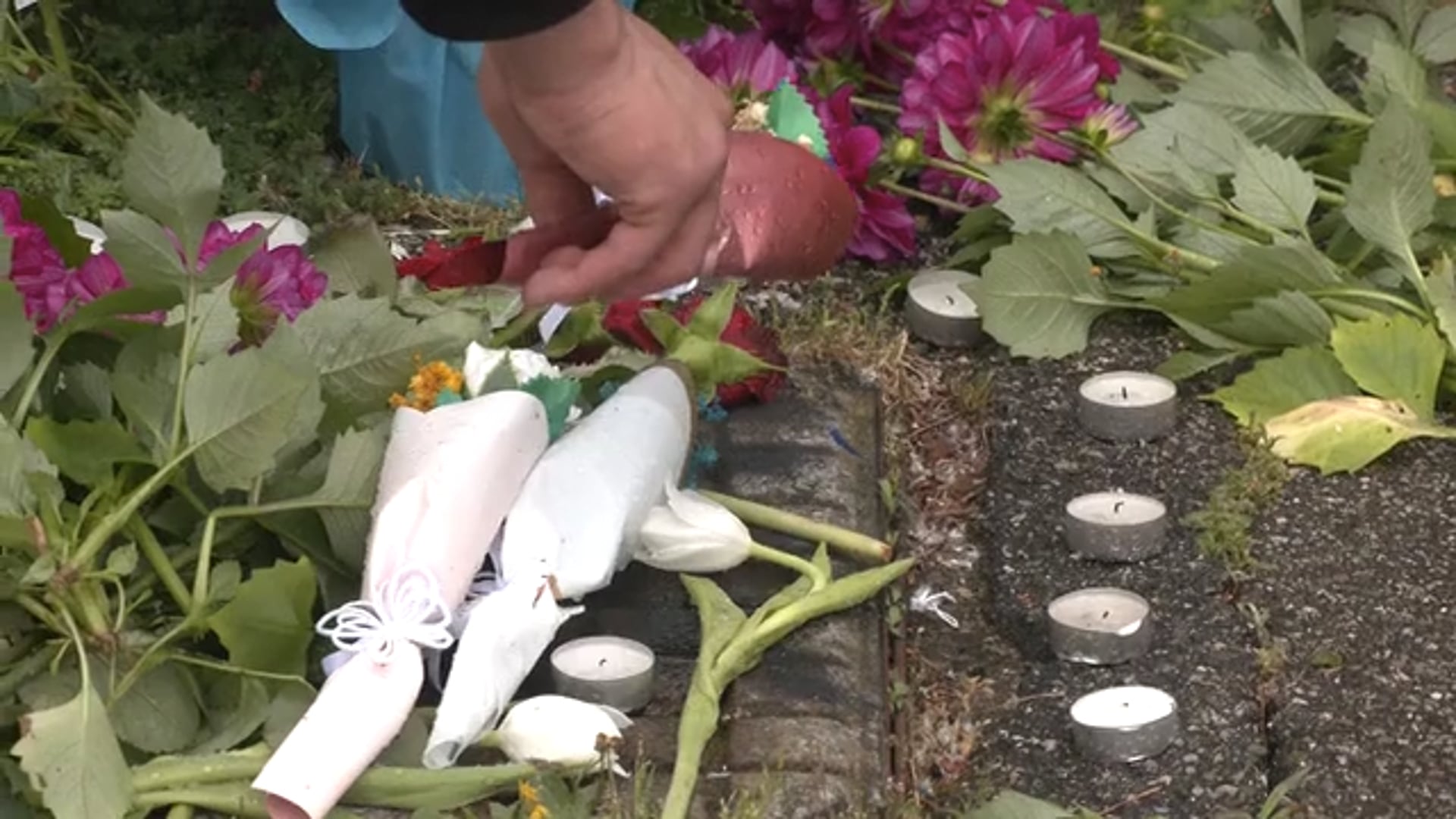 Alla Barca c’è tristezza e commozione. Parlano il parroco e la presidente del quartiere