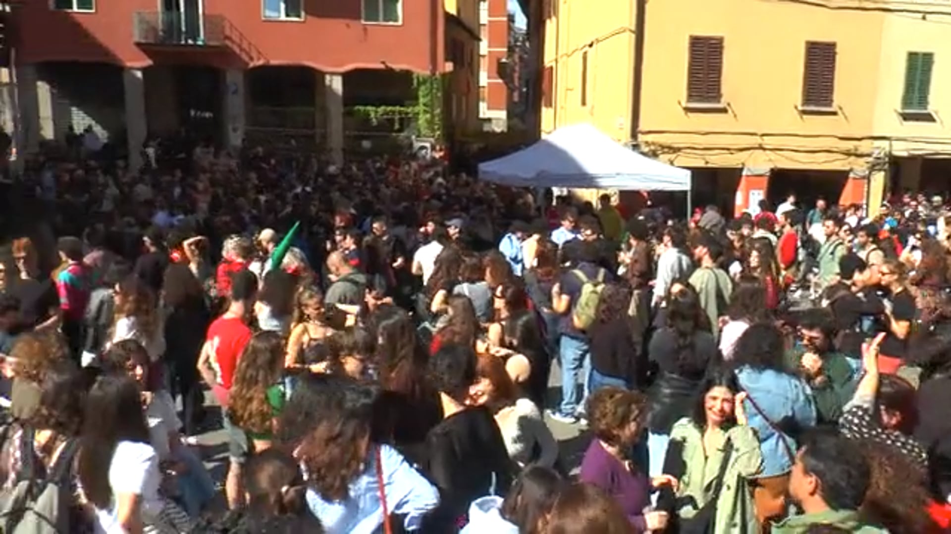 Festa al Pratello: il degrado resiste