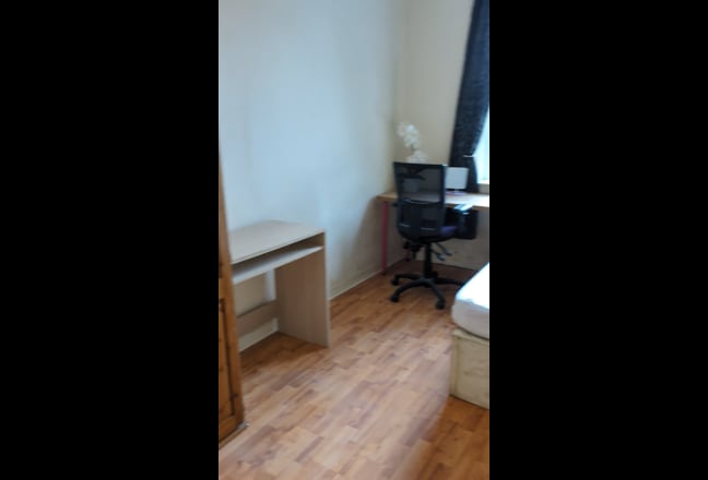 Fully Furnished Double Bedroom for Rent in a Flat( Main Photo