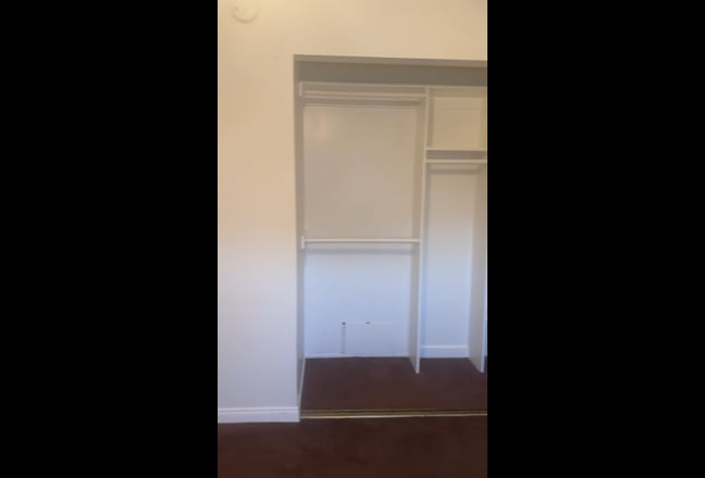 Room for Rent in West Hills  Main Photo