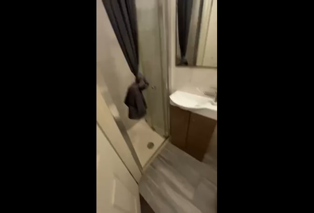 Modern Double room in a townhouse  Main Photo