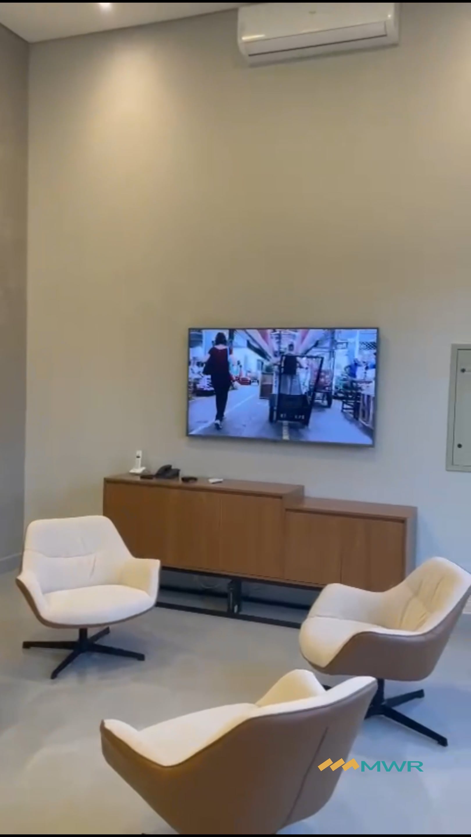 https://i.vimeocdn.com/video/2021567213-eb002c8aee21c70b2d912515f5cbab554f253532cba1d4d8d1741f54a0ba6255-d