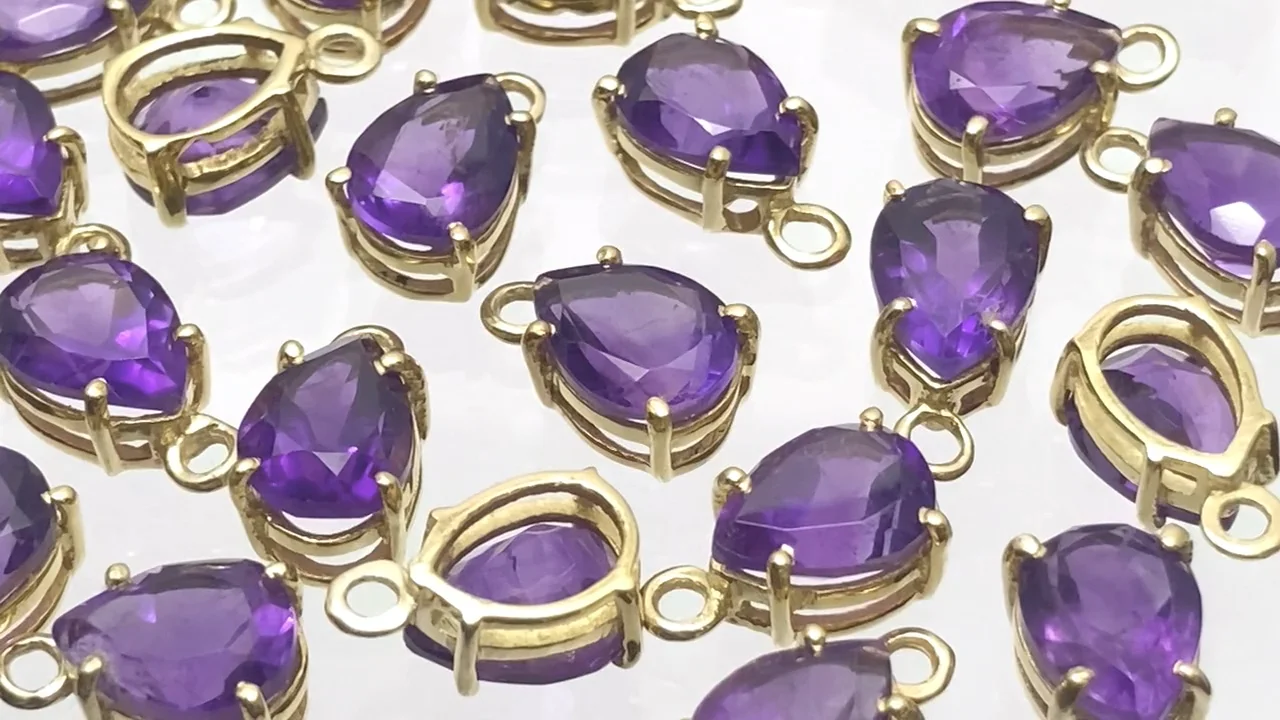 動画】宝石質アメジストAAA 枠留めペアシェイプファセットカット8×6mm