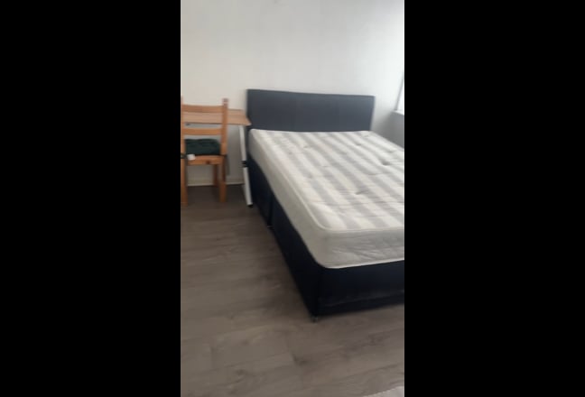 Double room in Birmingham near Heartlands hospital Main Photo