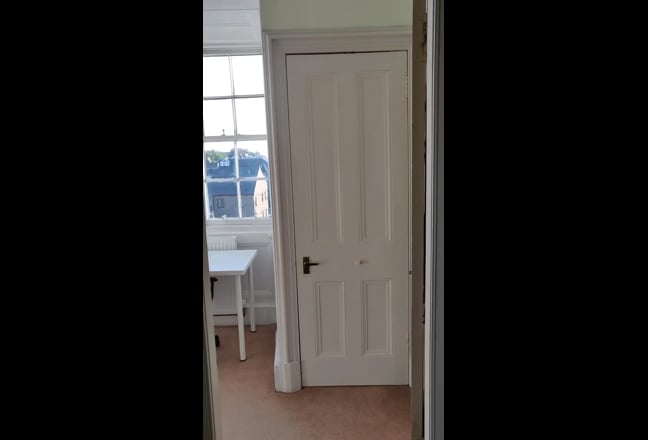 Double Room for Rent in Central Edinburgh Main Photo
