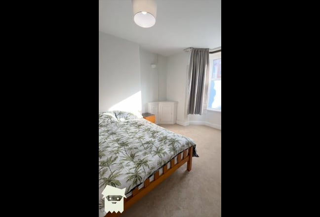Refurbished Rooms Near Lri 👩All Female Housemates Main Photo