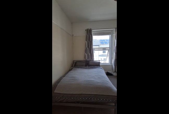 Double bedroom in Young professionals House Main Photo