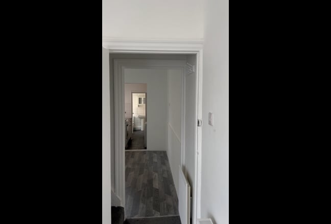 2 bedroom house with garden  Main Photo