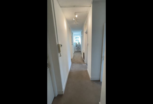 Large Double Room Available in Tooting Main Photo