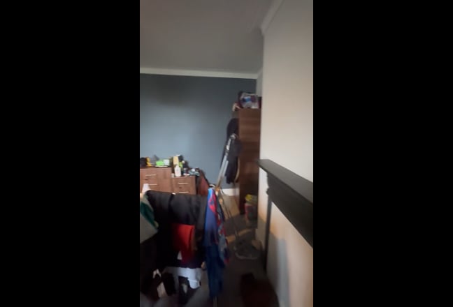 Rooms in house share  Main Photo