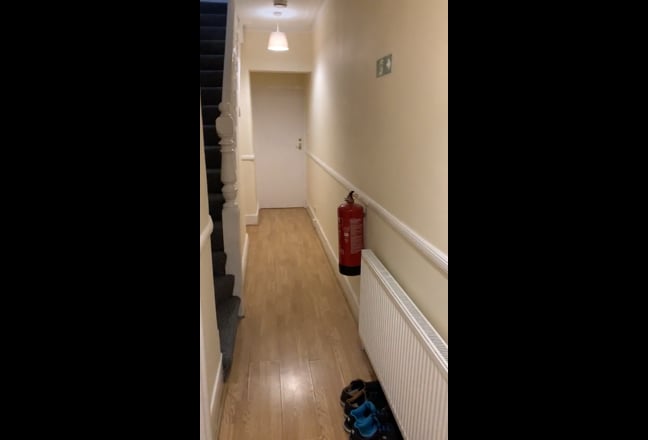 Great Size Double Room - Croydon Stn 7 Mins Walk Main Photo