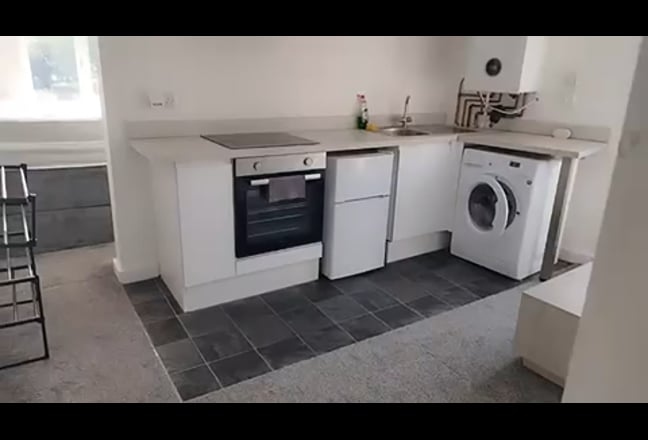 One Bed Flat | All bills WIFI included Main Photo
