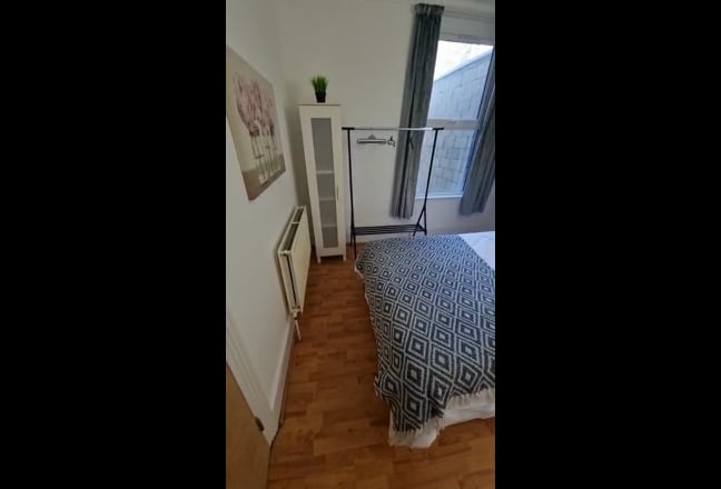 Double Room Available in Well Maintained House Main Photo