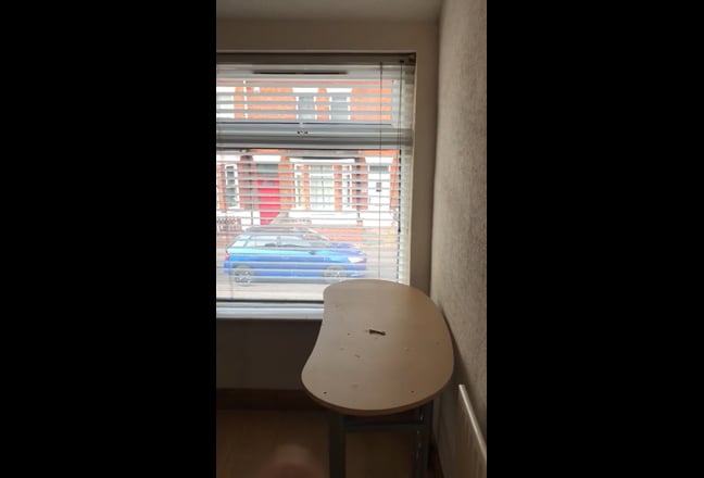 Double and Single  Room  Avail 6/11/25  BT9 7Bb Main Photo