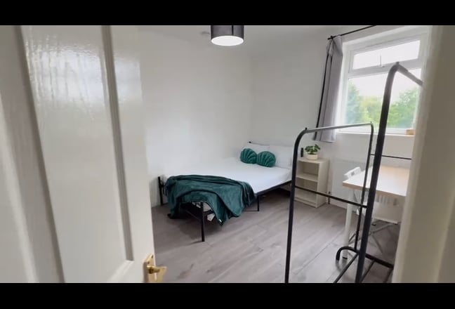 Brand New Rooms in Failsworth - M35  Main Photo