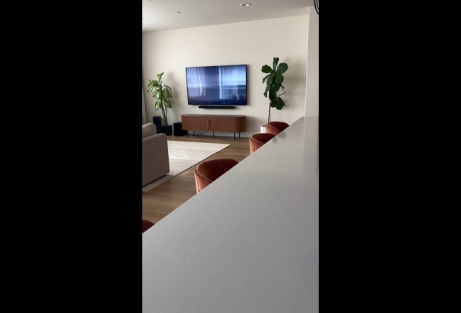 Looking for chill roommates in this beautiful home Main Photo