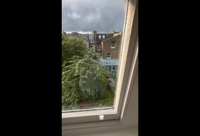 Sunny, double bedroom available in Fulham Main Photo