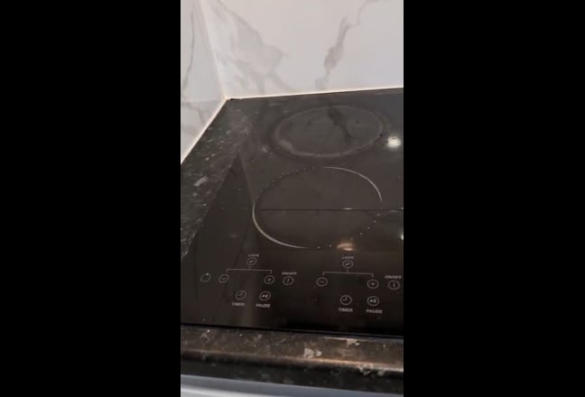 En-suit studio Flat in Orpington.  Main Photo