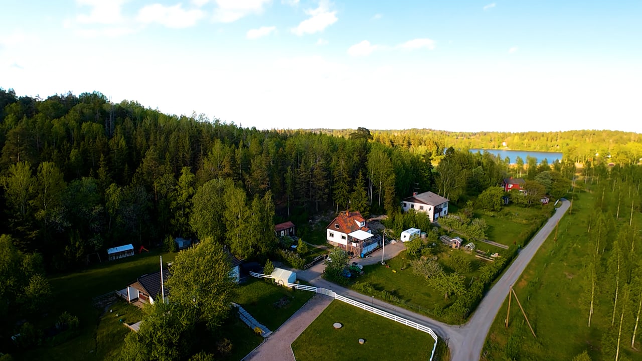 5 rum Villa på Älvuddsvägen 8 Nynäshamn Nynäshamns kommun - video