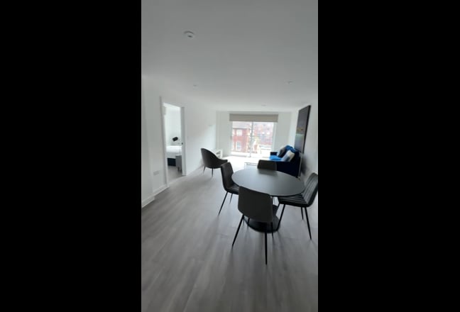 🌟 Spacious Double Room in 2-Bed Flat – Digbeth,  Main Photo