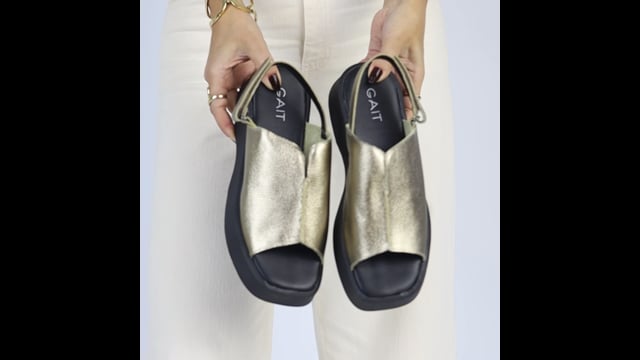 Sandália Flatform Prata Velho Fechamento em Velcro