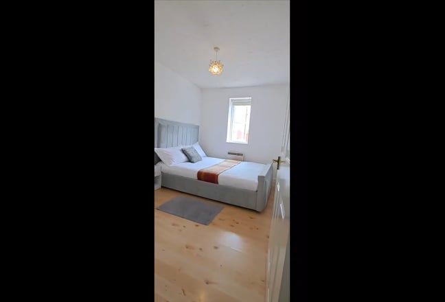 Luxury Riverside Short-term Let in SE18 Main Photo