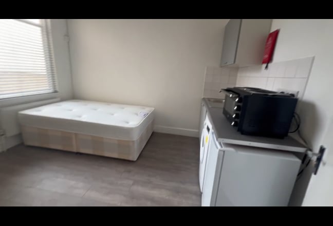 S/C Lovely Studio Haringey /Turnpike Lane  Main Photo
