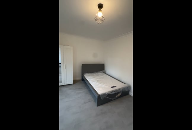 Large double room Main Photo