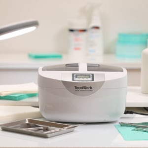 Vasca ad Ultrasuoni per la pulizia di strumenti 2,5 l