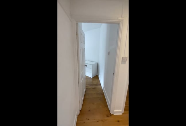 Video 1: Bedroom 1/ £200