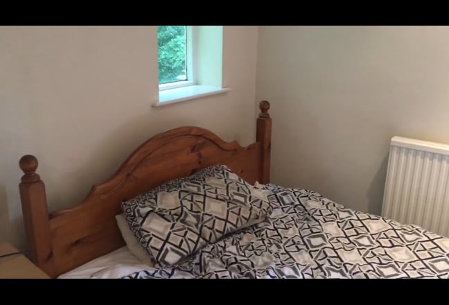 Double Room with riverside views Main Photo