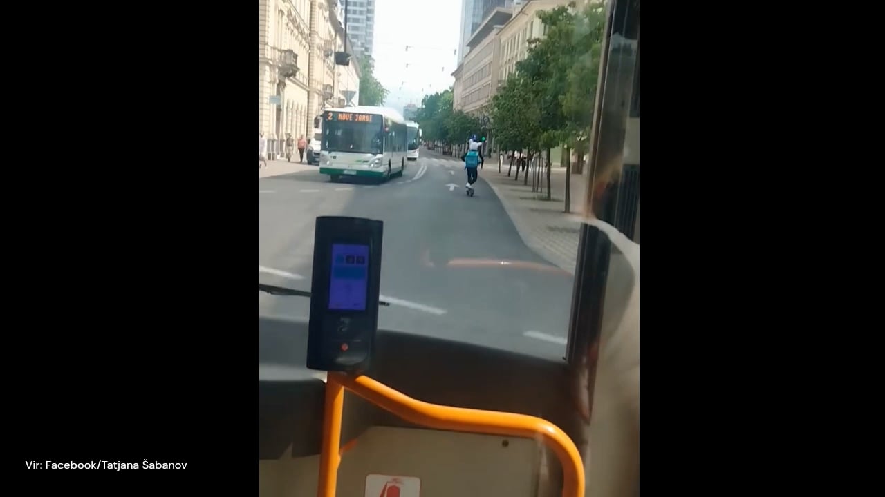 Vožnja Woltovega dostavljalca po Ljubljani: 