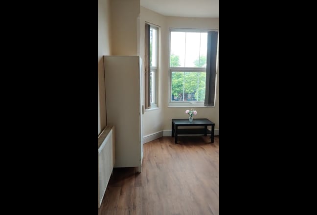 💥 Large Refurbished Room - All Bills Incl Main Photo