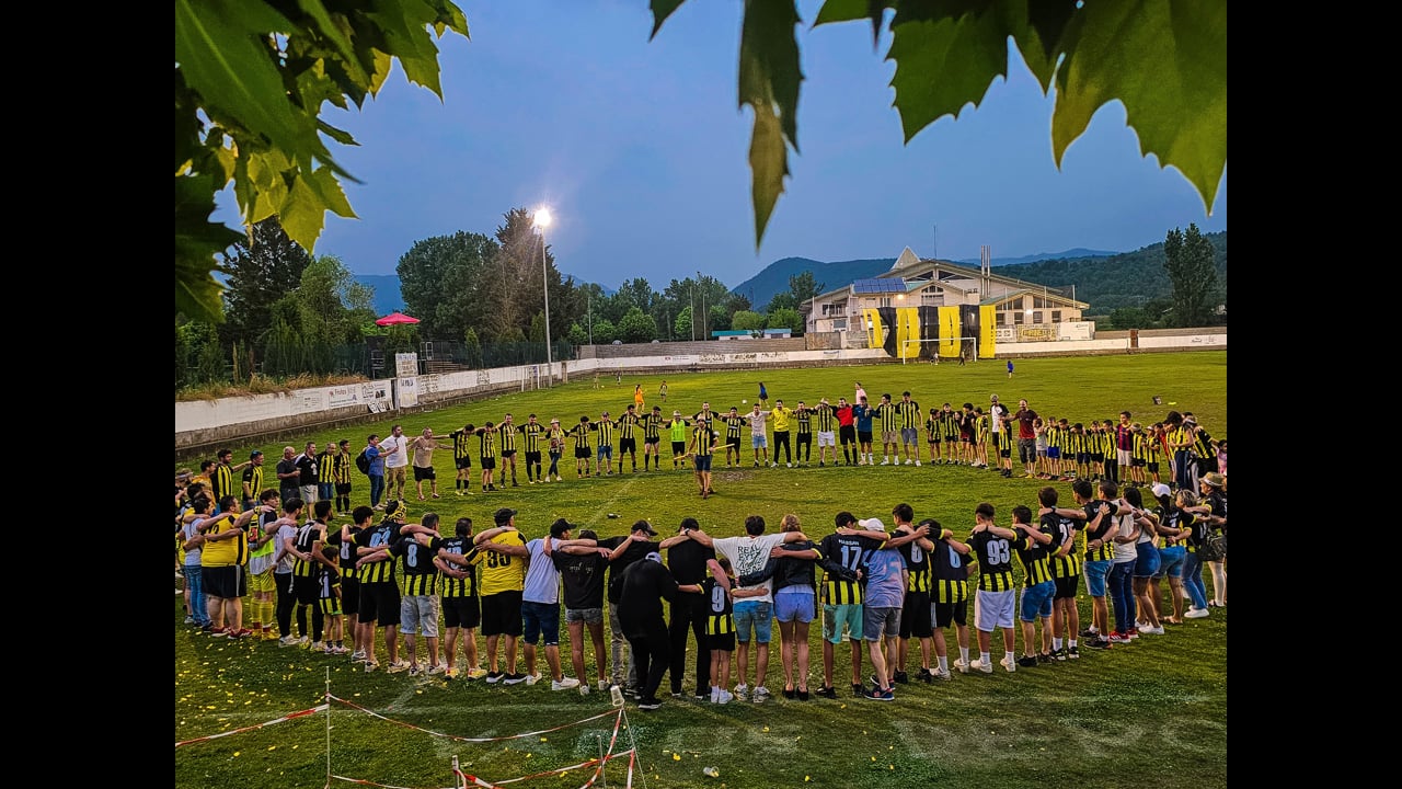 LA FIESTA DEL DEPORTIVO SOBRARBE DE AÍNSA (Un Hito que Pasará a la Historia del Club)