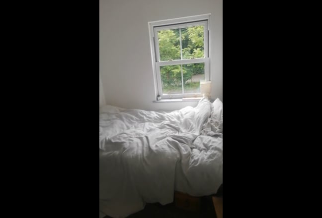 Large terraced house near stn and town Main Photo