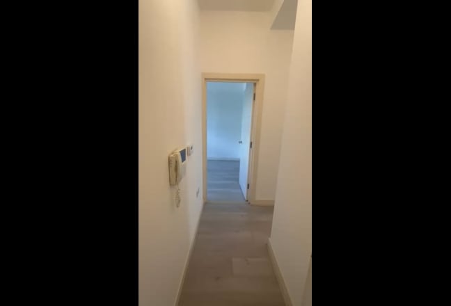 Stunning Ground Floor Flat Immediately Available! Main Photo