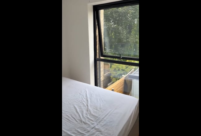 Lovely Double Room Near Station Main Photo