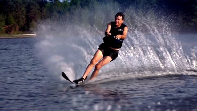 Waterskiing make you smile