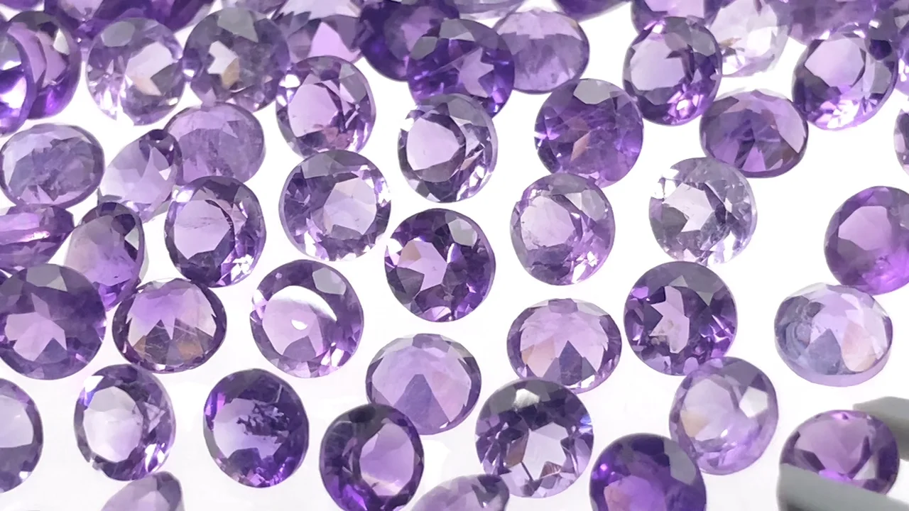 アメジスト（紫水晶） 穴なしラウンドファセットカット（ルース・裸石